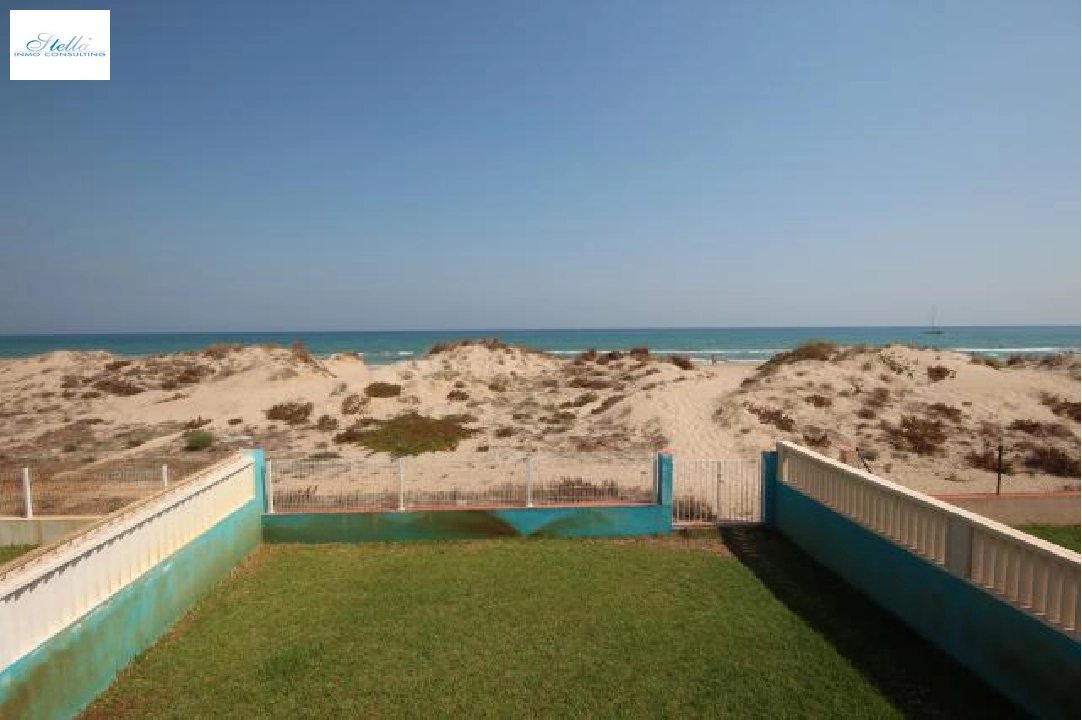 casa de playa en Oliva(Oliva) en venta, superficie 220 m², ano de construccion 1996, estado neat, + estufa, aire acondicionado, parcela 430 m², 6 dormitorios, 2 banos, piscina, ref.: Lo-3416-54