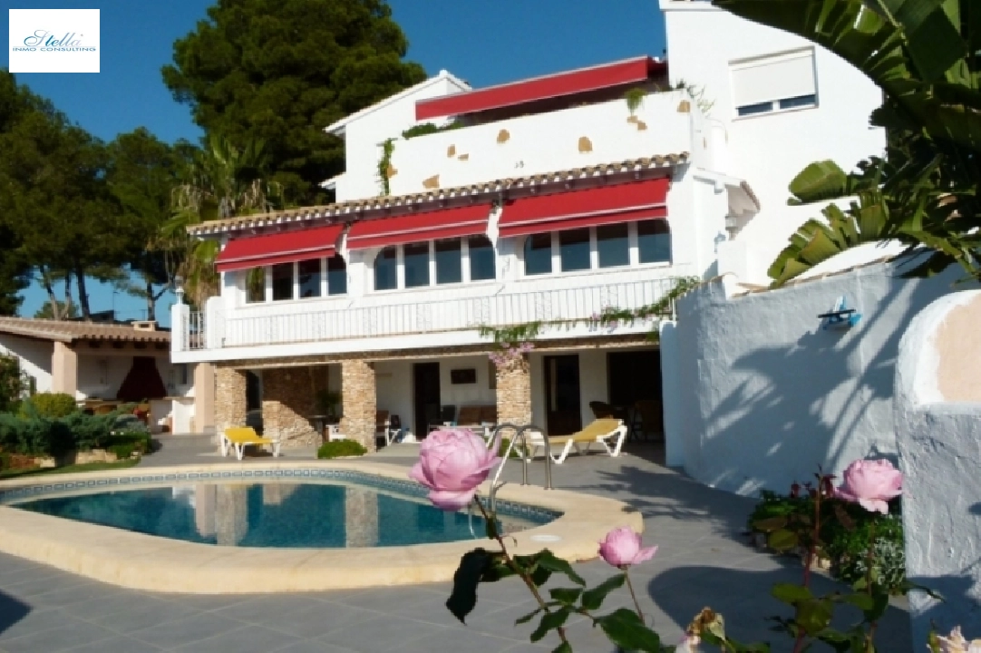 villa en Moraira(Pla del Mar) en venta, superficie 320 m², ano de construccion 1971, + gas central, aire acondicionado, parcela 800 m², 4 dormitorios, 4 banos, piscina, ref.: BI-MT.H-114-1
