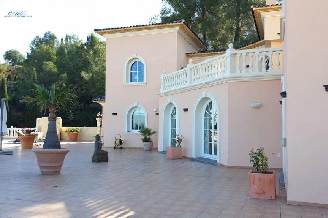 villa en Pedreguer en venta, superficie 332 m², aire acondicionado, parcela 1300 m², 5 dormitorios, 4 banos, piscina, ref.: BS-3974725-25