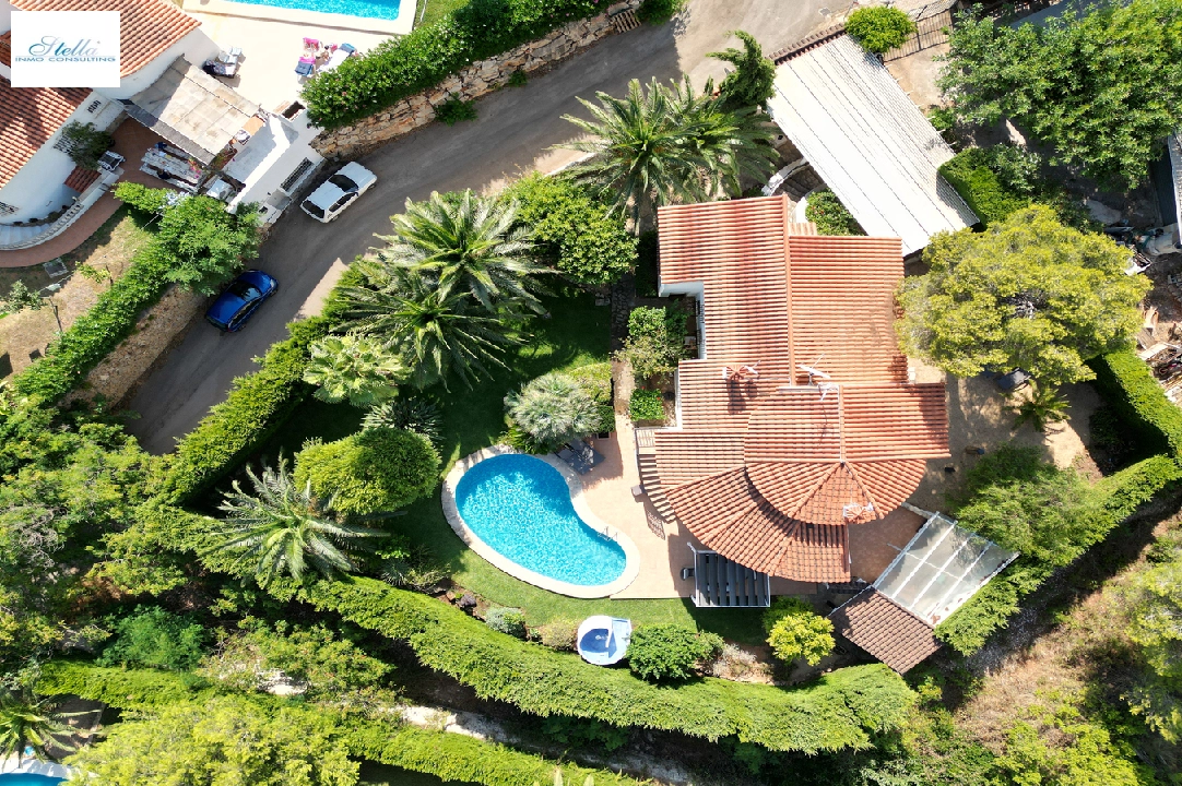 villa en Denia(Montgo) en alquiler de vacaciones, superficie 220 m², ano de construccion 1997, estado neat, + calefaccion central, aire acondicionado, parcela 915 m², 3 dormitorios, 3 banos, piscina, ref.: T-0422-3