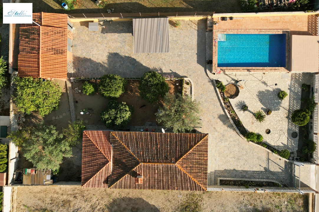 finca en Oliva en venta, superficie 110 m², ano de construccion 1971, + estufa, parcela 1171 m², 3 dormitorios, 1 banos, piscina, ref.: SB-3322-3