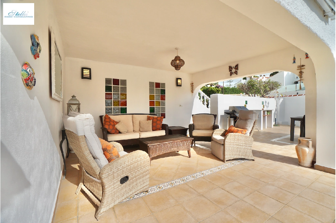 villa en Moraira en venta, superficie 192 m², aire acondicionado, parcela 657 m², 4 dormitorios, 2 banos, piscina, ref.: CA-H-1554-AMBE-6