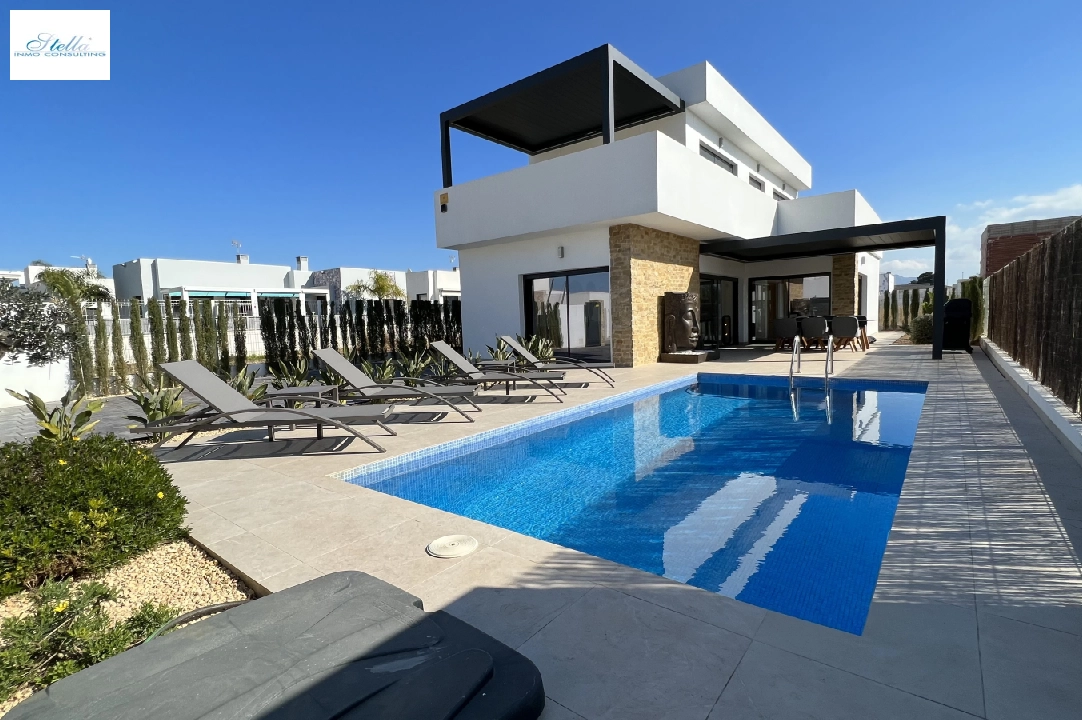 villa en El Vergel en alquiler de vacaciones, superficie 149 m², ano de construccion 2020, estado mint, + calefaccion suelo, aire acondicionado, parcela 400 m², 3 dormitorios, 3 banos, piscina, ref.: T-0123-3
