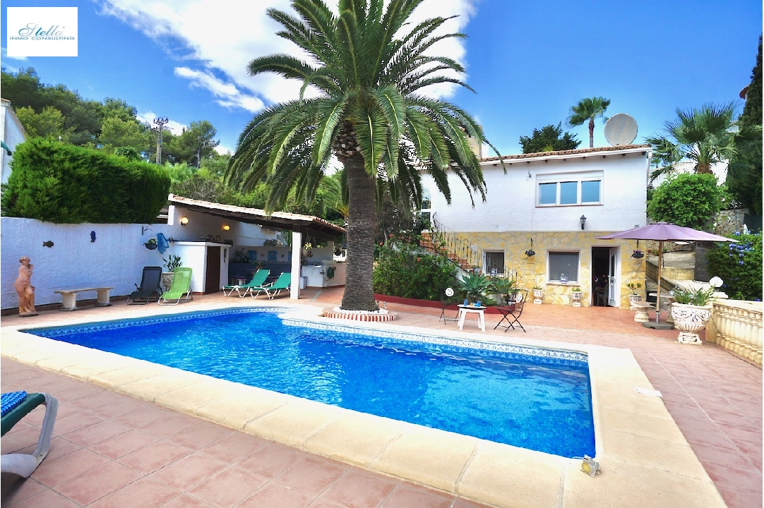 villa en Moraira(Arnella) en venta, superficie 176 m², parcela 829 m², 3 dormitorios, 3 banos, piscina, ref.: CA-H-1668-AMBE-25