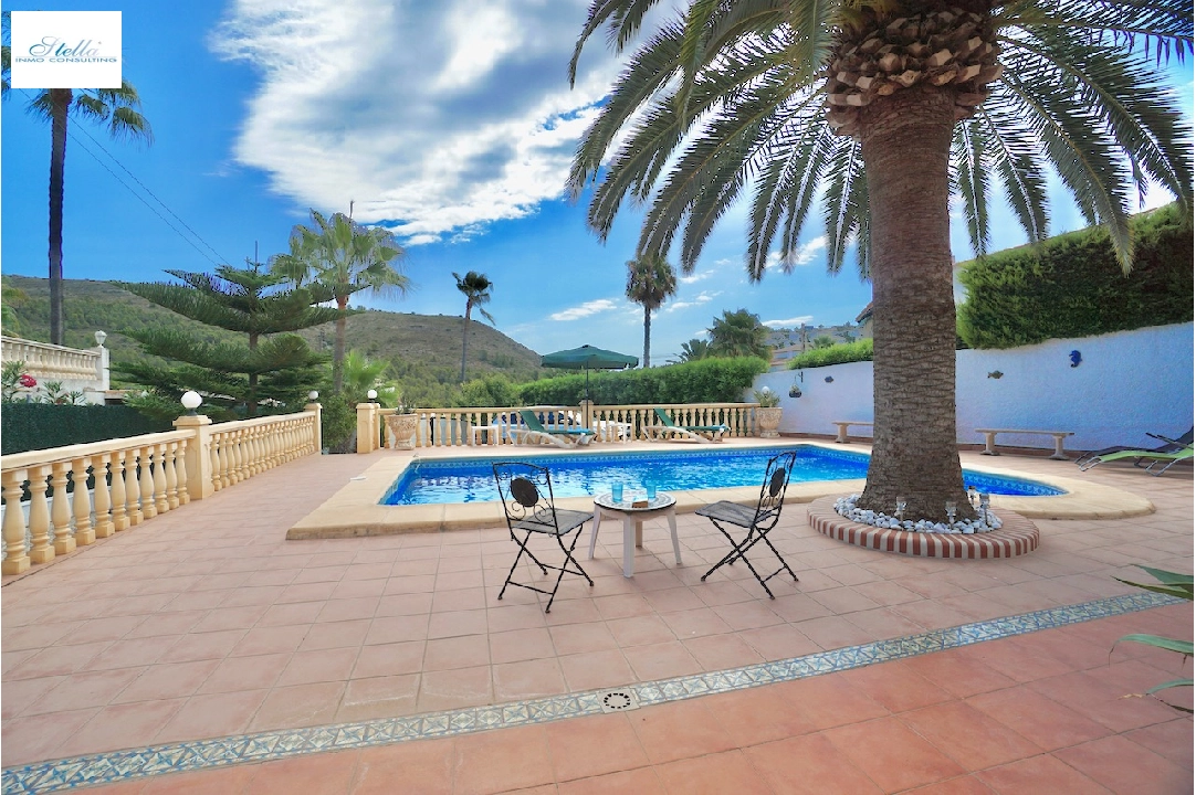 villa en Moraira(Arnella) en venta, superficie 176 m², parcela 829 m², 3 dormitorios, 3 banos, piscina, ref.: CA-H-1668-AMBE-3