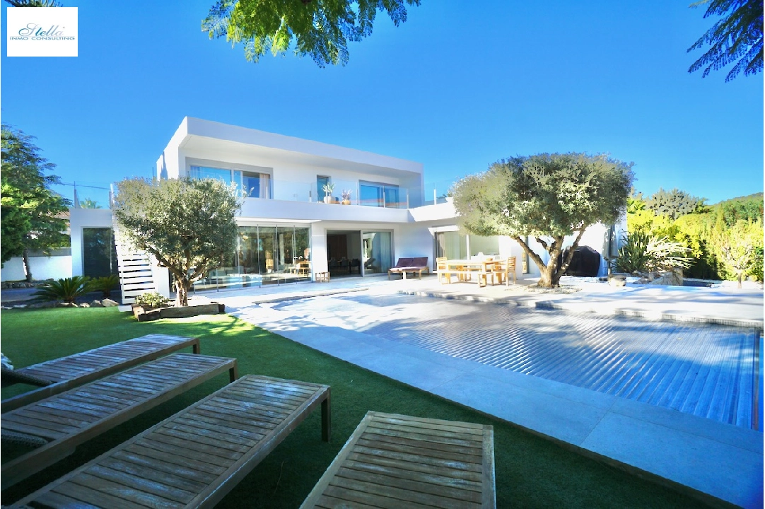 villa en Benissa(La Fustera) en venta, superficie 308 m², aire acondicionado, parcela 850 m², 4 dormitorios, 3 banos, piscina, ref.: CA-H-1723-AMBI-41