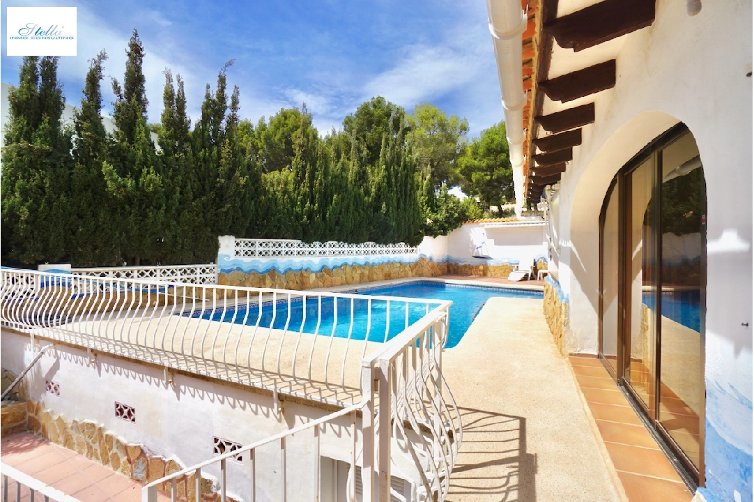 villa en Moraira(Moravit) en venta, superficie 232 m², parcela 701 m², 3 dormitorios, 2 banos, piscina, ref.: CA-H-1753-AMB-21